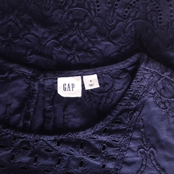 GAP - Picture 7 of 8